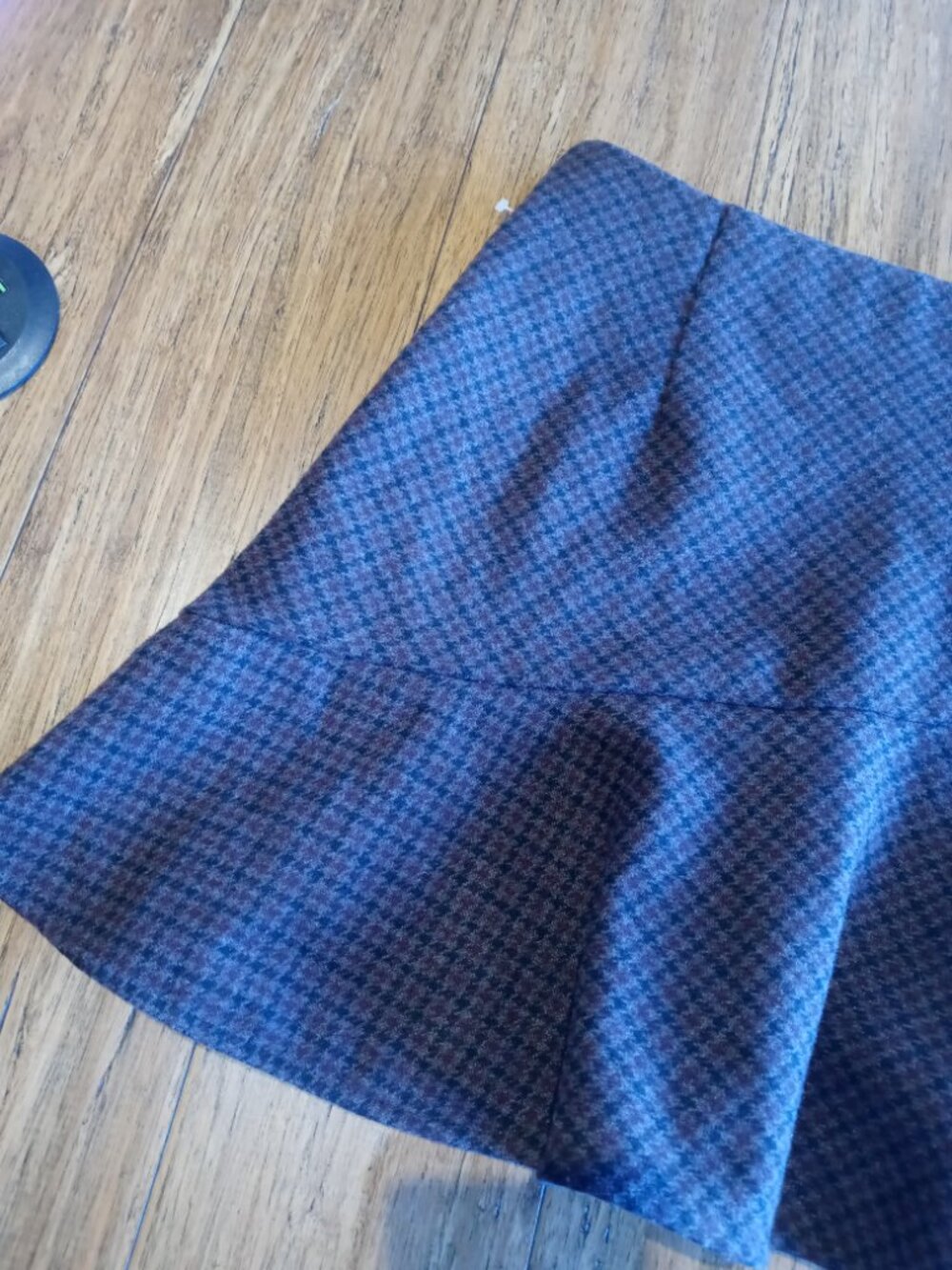 UNIQLO flare skort wool blend in dark brown checked (XS) - Picture 15 of 16